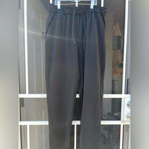 Lululemon woman’s align jogger size 10